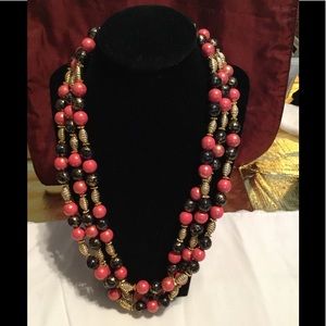 Beautiful necklace with pink & black beads w/ gold